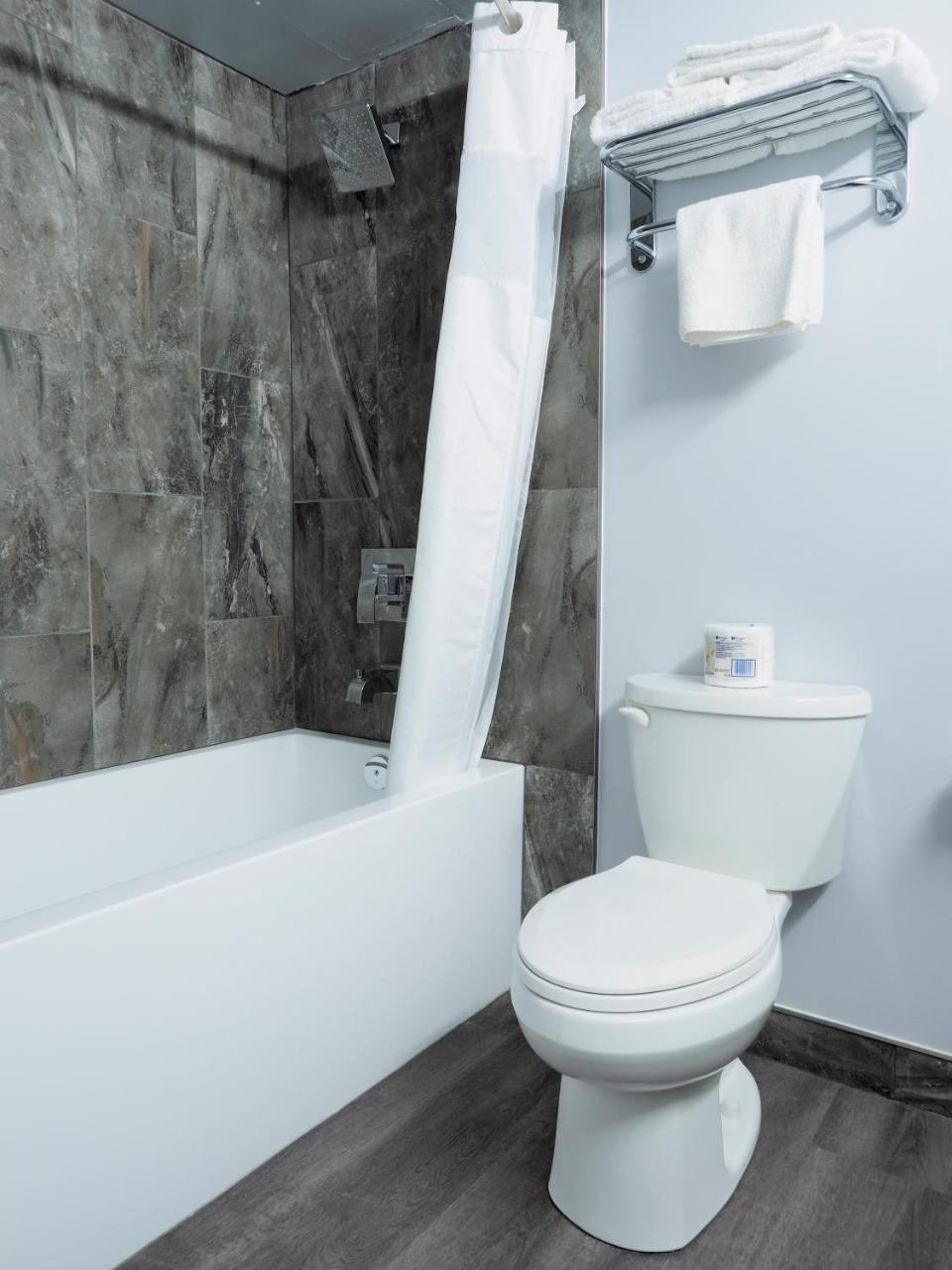 Argyll Plaza Hotel Edmonton Zewnętrze zdjęcie