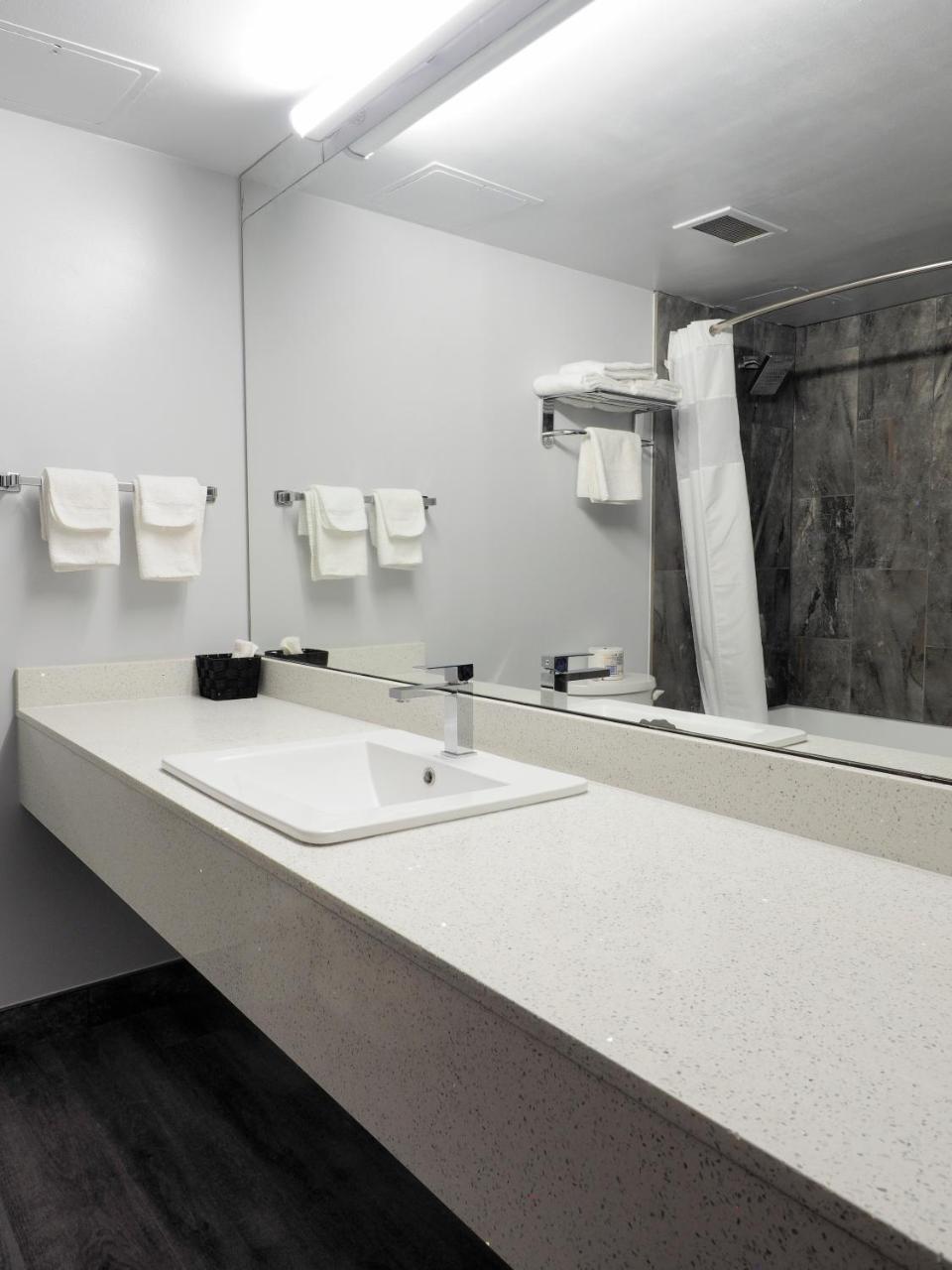 Argyll Plaza Hotel Edmonton Zewnętrze zdjęcie